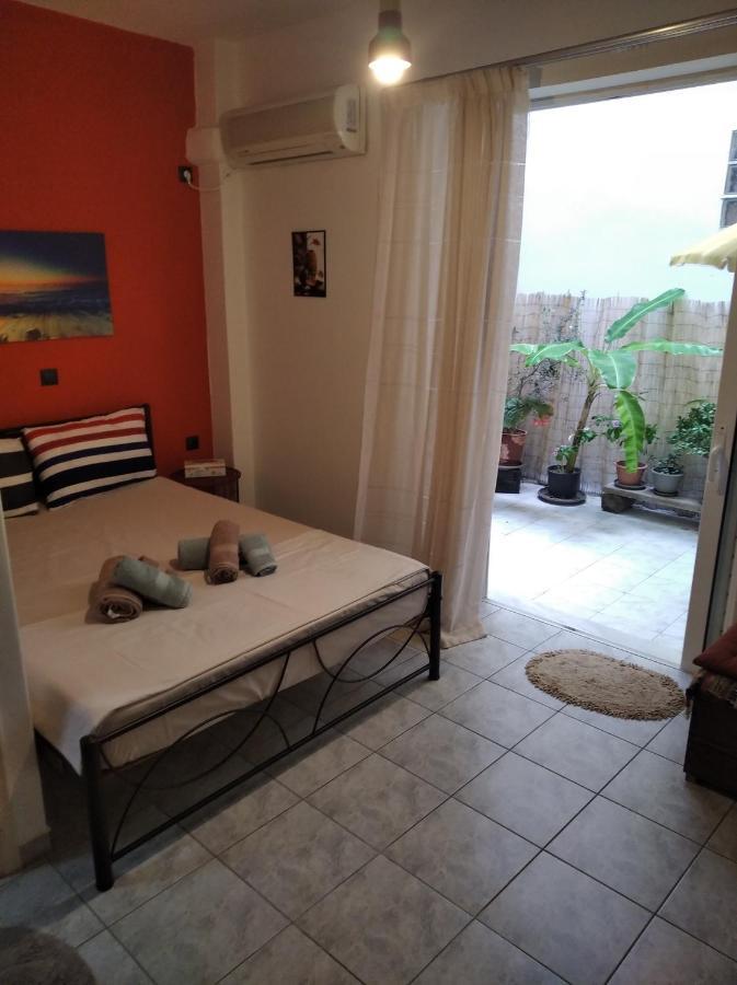 Kalamata Home, Marina Luaran gambar