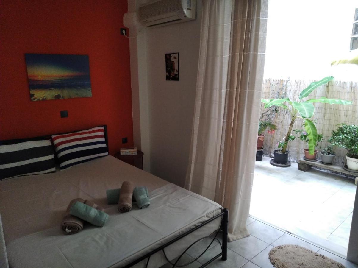 Kalamata Home, Marina Luaran gambar