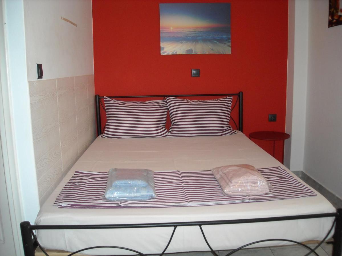 Kalamata Home, Marina Luaran gambar